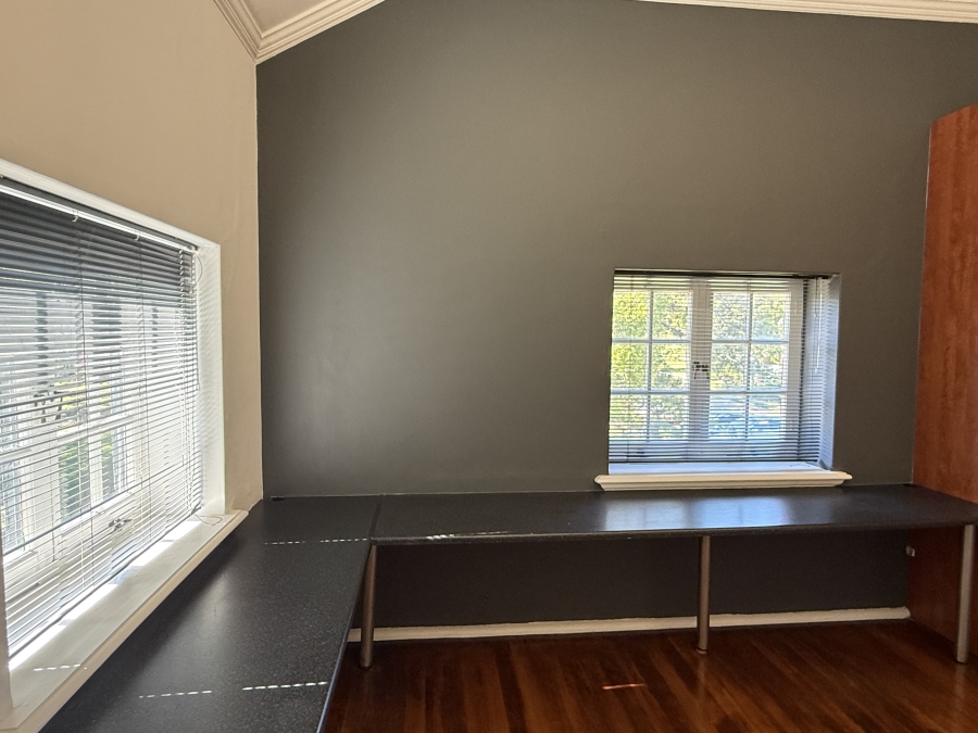 To Let Commercial Property for Rent in Paardevlei Western Cape